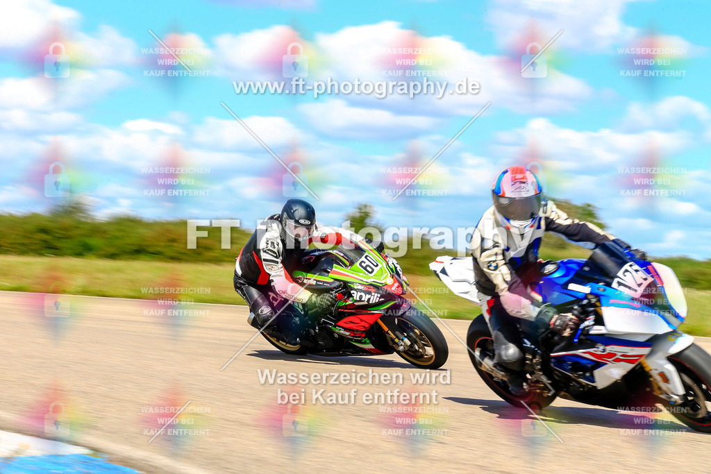 060-6293 | Hier findet Ihr Bilder von Touristenfahrten auf der Nürburgring Nordschleife oder von anderen Veranstaltungen die ich besucht habe. Viel Spass beim Durch Schauen 