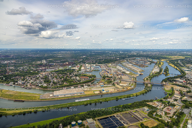 Duisburg240704781-Nord | Luftbild, Duisburg-Nord, duisport Hafen Duisburg mit Ölinsel, Kohleninsel und Schrottinsel, Ortsteil Ortsansicht Ruhrort, Fernsicht und blauer Himmel mit Wolken, Ruhrort, Duisburg, Ruhrgebiet, Nordrhein-Westfalen, Deutschland