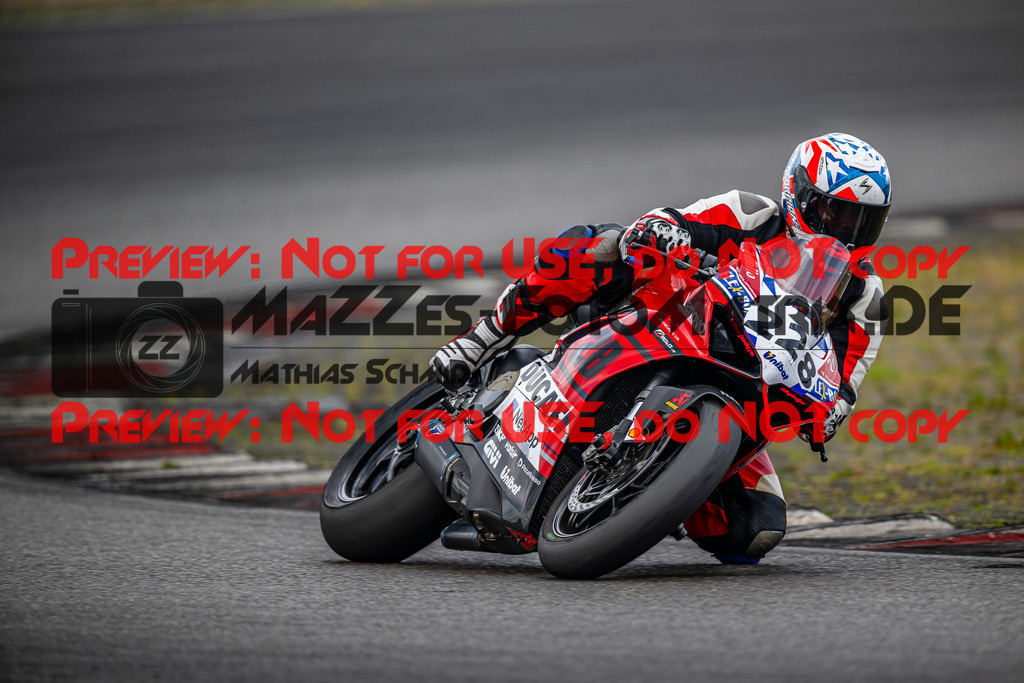 MaZZes_FotoMatrix_230719_4064 | ROT