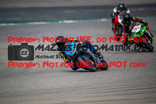 MaZZes_Fotomatrix_20240317_6007705_1446 | Fotograf Mathias Schmid
Sportfotograf,
Eventfotograf,
Hochzeitsfotograf,
Portraitfotograf