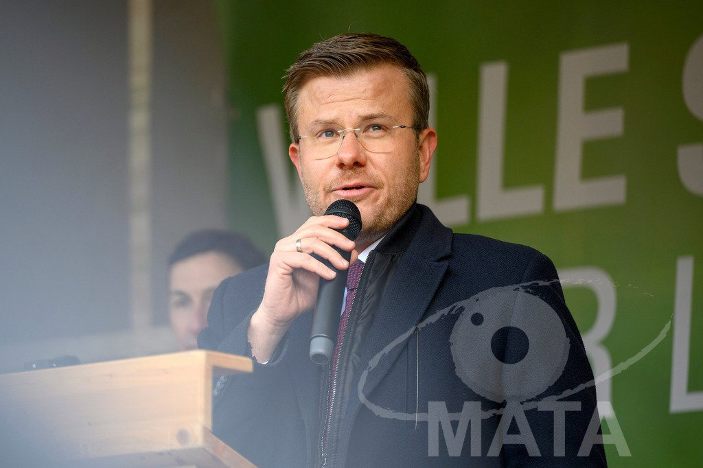 _DWA4496 | Oberbürgermeister Nürnberg, Marcus König bei Bauerndemo gegen Agrarpolitik der Bundesregierung  auf dem Straße Obstmarkt und Hauptmarkt . Nürnberg, 08.01.2024 - Realisiert mit Pictrs.com