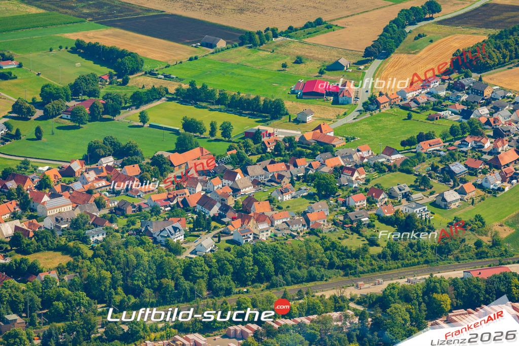 Bonenburg Warburg Bild- Das Luftbild wurde 2025 vom UL-Flugzeug heraus erstellt ( keine Drohne bzw. Drohnenaufnahme ) - Hochauflösende Luftaufnahme -Nicht vergleichbar mit Google Maps oder Satelittenbilder- Die Geschenkidee !Mit Lizenz und Bildrechte bestellbar - CC