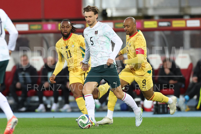 Austria vs Ghana – International Football Match    | VIENNA, AUSTRIA, 27.MAR.26 - SOCCER - OEFB international test match, Austria vs Ghana. The image shows Antoine Semenyo (Ghana), Stefan Posch (AUT) and Jordan Ayew (Ghana).