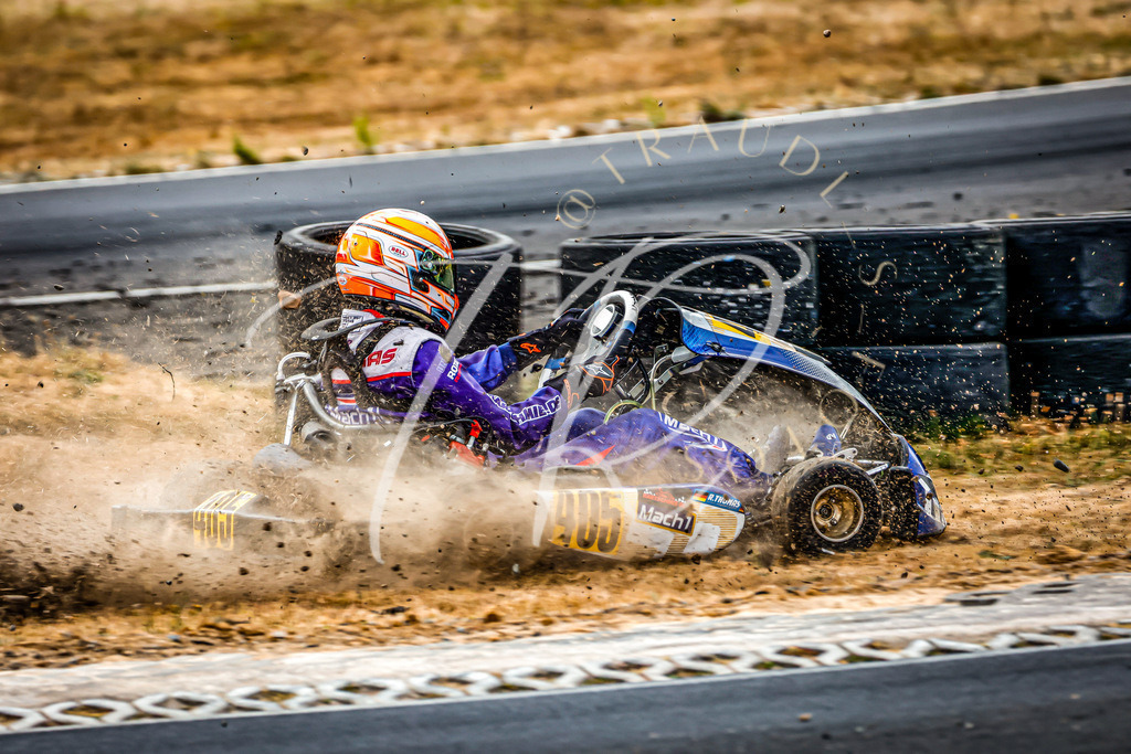 810DB4A5-BF4F-46FB-8AD2-F80BCB2A678B | traudl_s_fotos