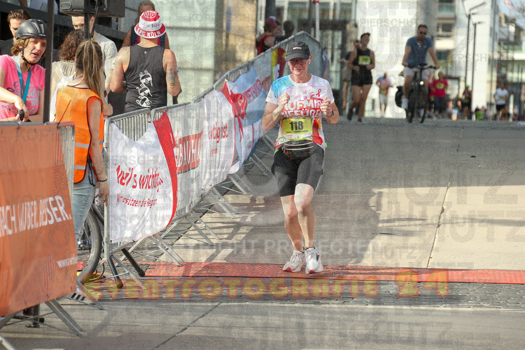 250920_1546_EX1_0623 | Sportfotografie im Rhein-Sieg Kreis, Köln, Bonn, NRW, Rheinland Pfalz, Hessen, etc. Unser Tätigkeitsfeld umfasst den Laufsport vom Volkslauf über den Marathon, Duathlon, Triathon bis zum Ultralauf wie Kölnpfad Ultra oder Schindertrail.