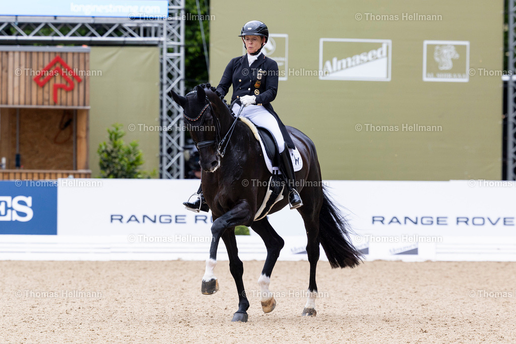 TH_405-WERTH Isabell (GER)_ Wendy de Fontaine_37707 | Deutsches Spring- und Dressur-Derby 2026 am 16.05.26 in Hamburg, 405WERTH Isabell (GER), Wendy de Fontaine