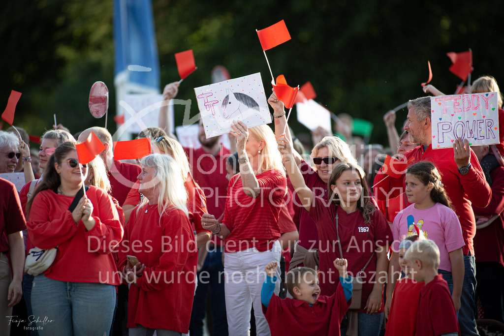 230728_BHO_Showprogramm_FS-749 | Deine schönsten Turniermomente als professionelle Fotos! Entdecke hochwertige Pferdesport-Fotografie im Online-Shop. Jetzt Fotos finden & bestellen!