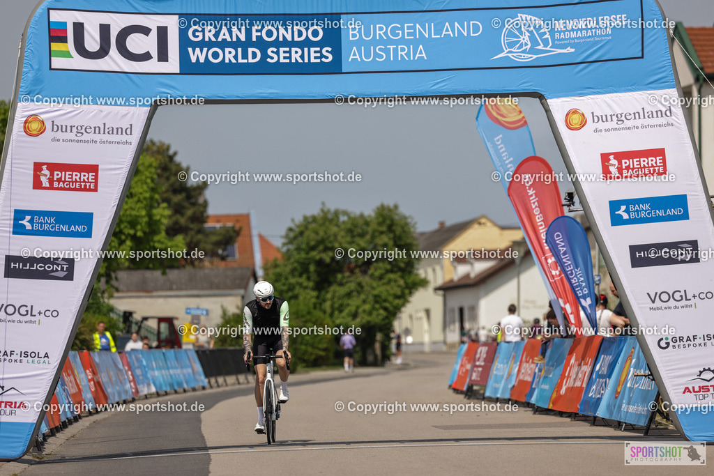 VJ__9789 | Neusiedlersee Radmarathon 2026@sportshot_your_pictrs #yourpictures#roadtowm2029 #nrm #neusiedlerseeradmarathon #neusiedlersee #neusiedlerseetourismus #burgenland #mörbisch #nrm26 #burgenlandtourismus #voglundco #poweredbyburgenlandtourismus #radsport #rad #marathon #ucigranfondo #visitburgenland #ucigranfondoworldseries
