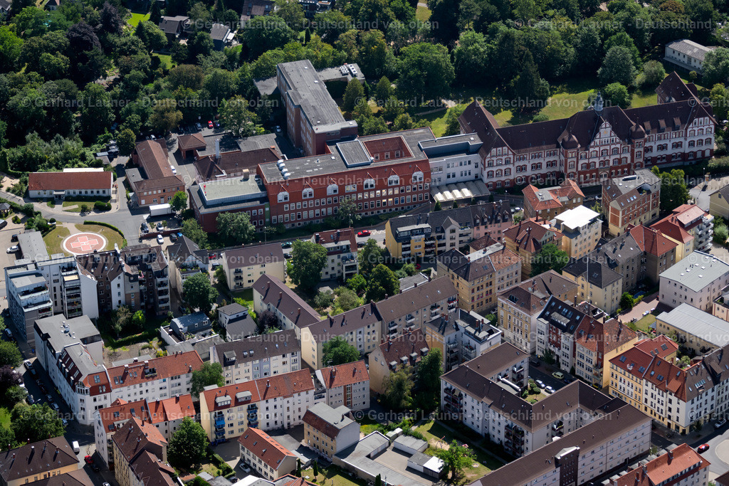 4035561 | BRAUNSCHWEIG 31.07.2020 Klinikgelände des Krankenhauses "Städtisches Klinikum Braunschweig" an der Holwedestraße in Braunschweig im Bundesland Niedersachsen, Deutschland. Weiterführende Informationen bei: Städtisches Klinikum Braunschweig gGmbH. // Hospital grounds of the Clinic "Staedtisches Klinikum Braunschweig" in Brunswick in the state Lower Saxony, Germany. Further information at: Staedtisches Klinikum Braunschweig gGmbH. Foto: Gerhard Launer