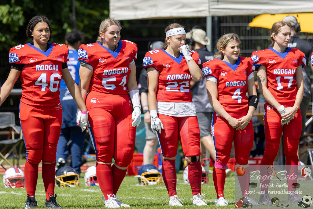GFLW 1: German Football League Women 1: Rodgau Pioneers Ladies - Stuttgart Scorpions Sisters, 07.06.2026 | Jana Jagana (Rodgau Pioneers Ladies #46) &amp; Klara Heinrich (Rodgau Pioneers Ladies #54) &amp; Lina Hadziefendic (Rodgau Pioneers Ladies #22) &amp; Lilly Veith (Rodgau Pioneers Ladies #4) &amp; Sina Scherer (Rodgau Pioneers Ladies #17), Rodgau Pioneers Ladies - Stuttgart Scorpions Sisters, Rodgau, Maingau-Energie-Stadion "Am Weichsee", 7.6.2026 - Realisiert mit Pictrs.com