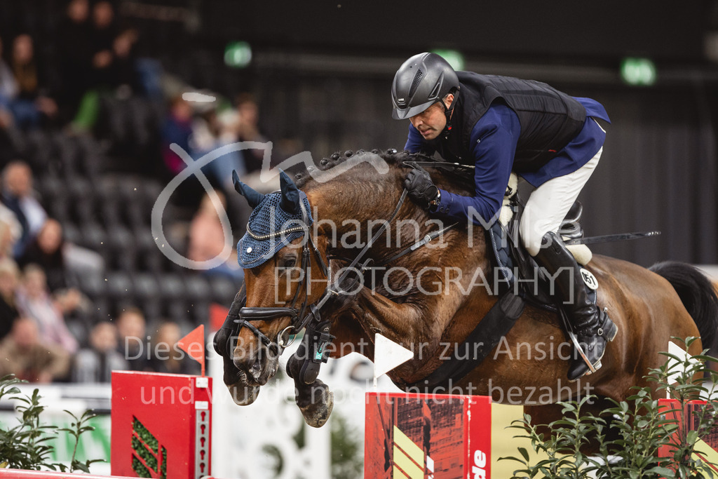 231028_Oldenburg_S1-Spr_Amateure-220 | Deine schönsten Turniermomente als professionelle Fotos! Entdecke hochwertige Pferdesport-Fotografie im Online-Shop. Jetzt Fotos finden & bestellen!