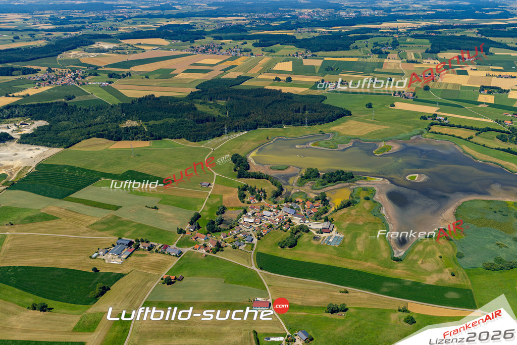 Aktuelles Luftbild von Rohr Bad Wurzach - Die Luftaufnahme wurde 2022 mittels UL-Flugzeug erstellt ( keine Drohne ) - hochauflösende Kamera-Systeme von  Canon -Beste Qualität - Für grossformatige Ausdrucke geeignet. Die Geschenkidee !