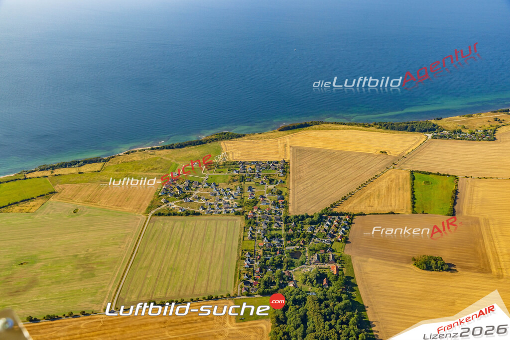 Luftbild Vs Google Maps  Lancken  Dranske -Das Luftbild wurde 2025 vom UL-Flugzeug heraus erstellt ( keine Drohnenluftbilder ) - Hochauflösende Luftaufnahme -Nicht vergleichbar mit Google Maps oder Satelittenbilder- Die Geschenkidee !Mit Lizenz und Bildrechte bestellbar