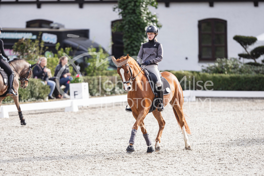 260410_Kronberg_Training-111 | Deine schönsten Turniermomente als professionelle Fotos! Entdecke hochwertige Pferdesport-Fotografie im Online-Shop. Jetzt Fotos finden & bestellen!