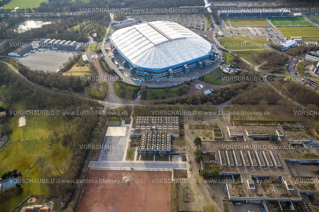Gelsenkirchen250203172Nord | Luftbild, Gesamtschule Berger Feld am Bundesligastadion Veltins-Arena des FC Schalke 04, auch Arena AufSchalke Fußballstadion, Erle, Gelsenkirchen, Ruhrgebiet, Nordrhein-Westfalen, Deutschland