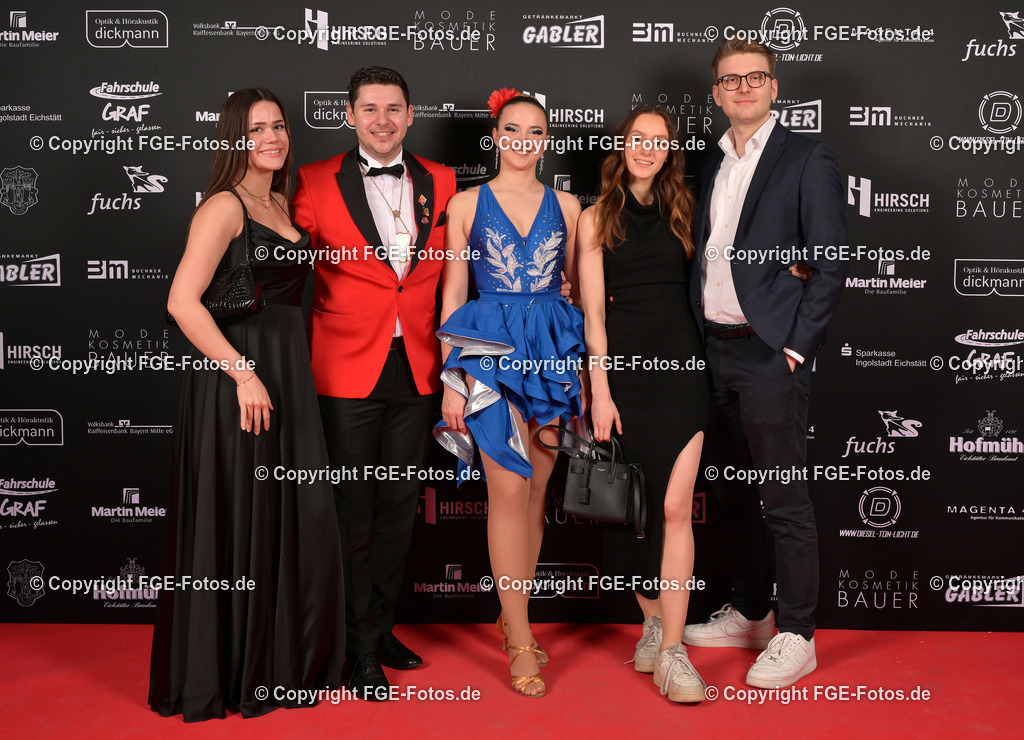 20240113-fge-fotos-0285 | Eröffnungsball der FGE am 13.01.2024 im Alten Stadttheater in Eichstätt. - Realisiert mit Pictrs.com