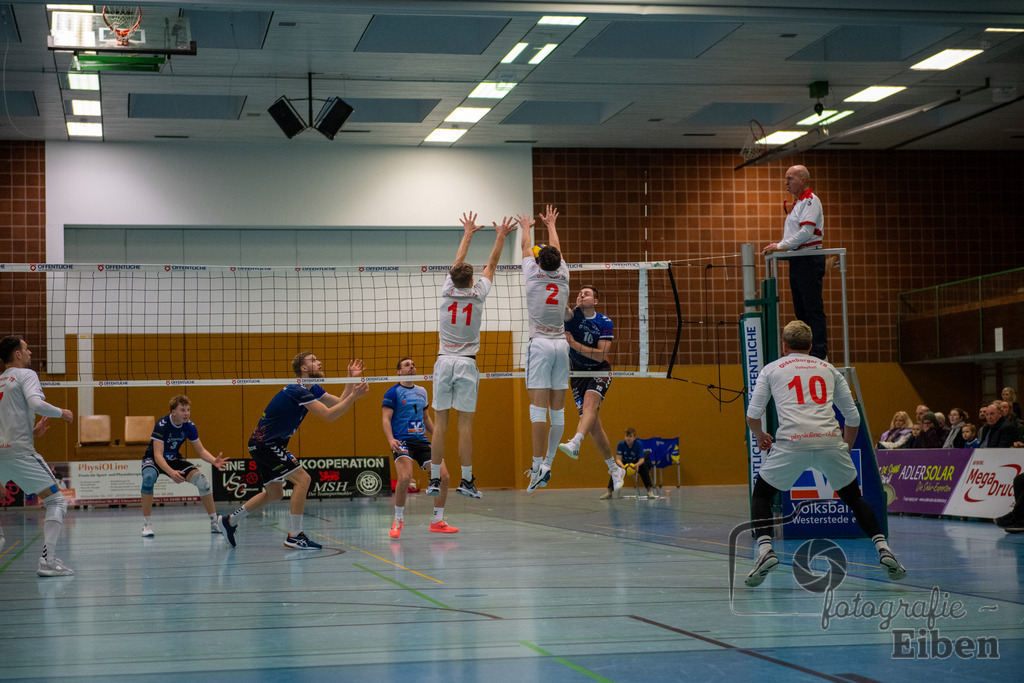 VSG Ammerland-Oldenburger TB | Regionalliga; VSG Ammerland (blau)-Oldenburger TB (weiß) am 18.01.2025 in Bad Zwischenahn (Sporthalle Schilldestraße ), Photo: Philip Eiben 2025 - Realisiert mit Pictrs.com