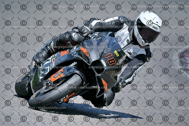 25bt04-0936 | markuskiefer.com - Realisiert mit Pictrs.com