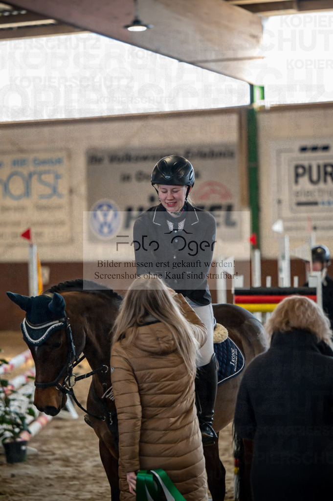 Hallenreittunier Voxtrup 2023 | Entdecke hochwertige Reitturnierfotos von Foto Oger. Professionell, emotional und authentisch – jetzt Lieblingsmomente im Shop bestellen.Deutschlandweite Turnierfotografie. - Realisiert mit Pictrs.com