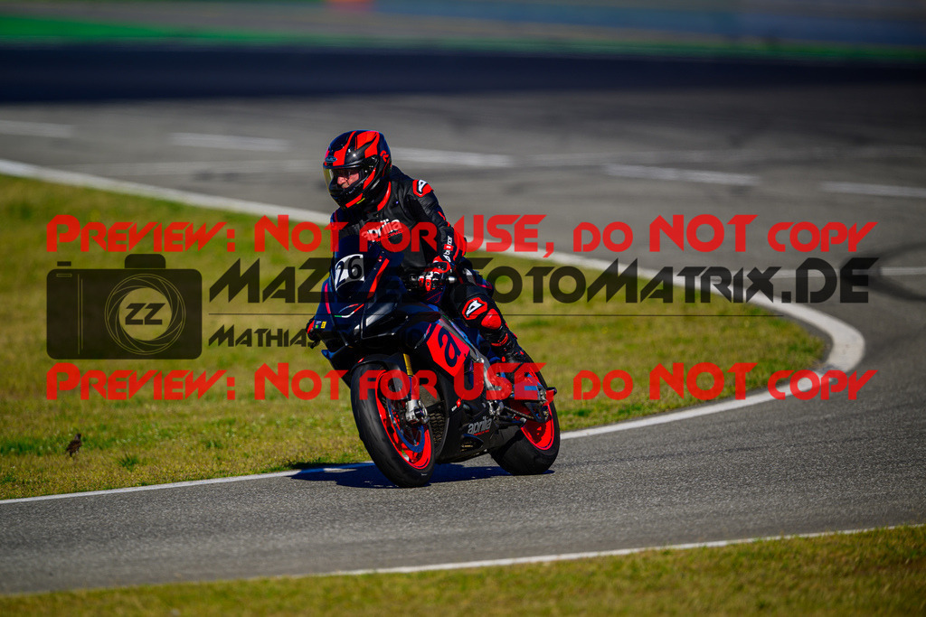 MaZZes_Fotomatrix_20250407_6007705_0626-2 | GELB