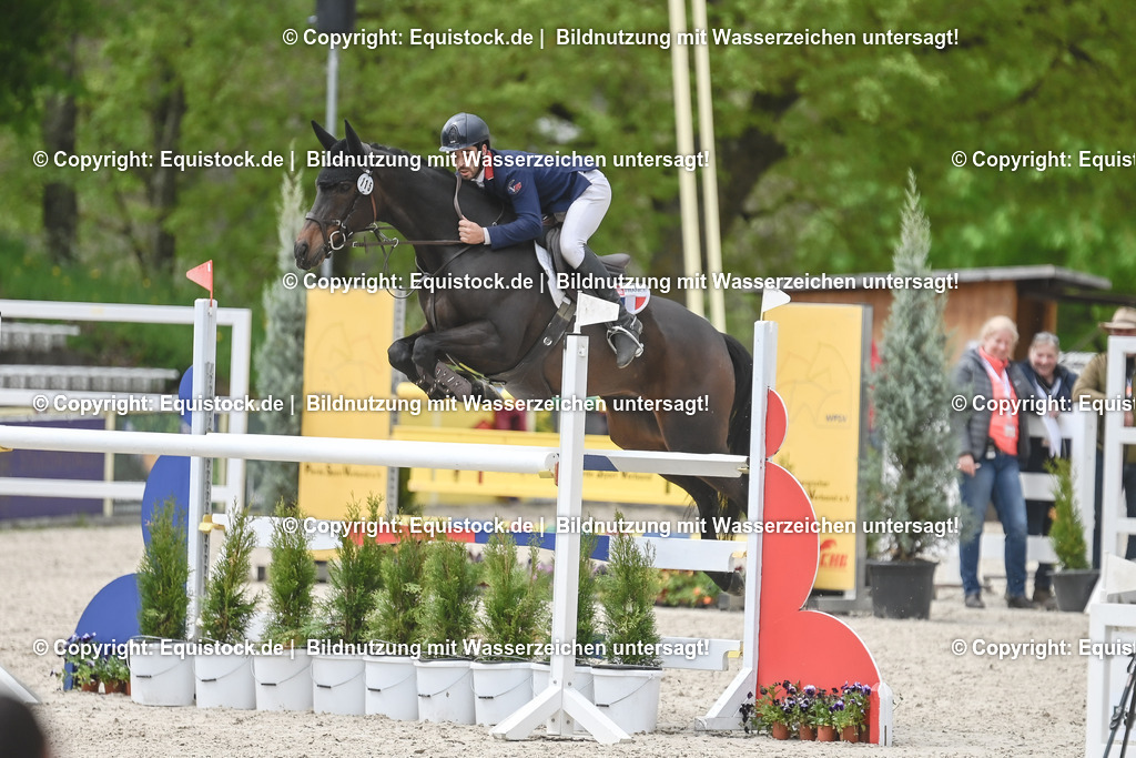 20230514_CCI4_Springen_0189 | equistock