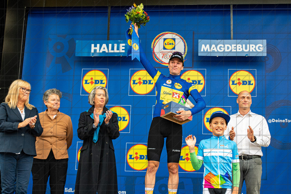 DeutschlandTour 2025 | Etappe 4 - Magedburg (Ziel) | //  24.08.25: DeutschlandTour 2025 | Etappe 4 - Magedburg (Ziel) / Magedburg / Deutschland  //   CREDIT:www.bullenfotos.de, Martin König, Hörner Weg 40, D-49078 Osnabrück, +4917663732967 // Nutzung und Weitergabe nur zu den vereinbarten Zwecken. Presseanfragen an Ersteller. Alle Rechte beim Ersteller. Honorierung nach MFM. - Realisiert mit Pictrs.com
