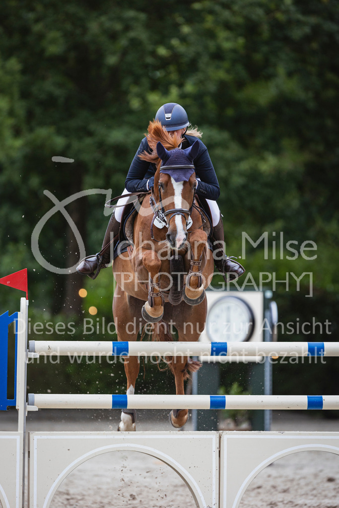 240614_Lemwerder_S1-Springen-564 | Deine schönsten Turniermomente als professionelle Fotos! Entdecke hochwertige Pferdesport-Fotografie im Online-Shop. Jetzt Fotos finden & bestellen!