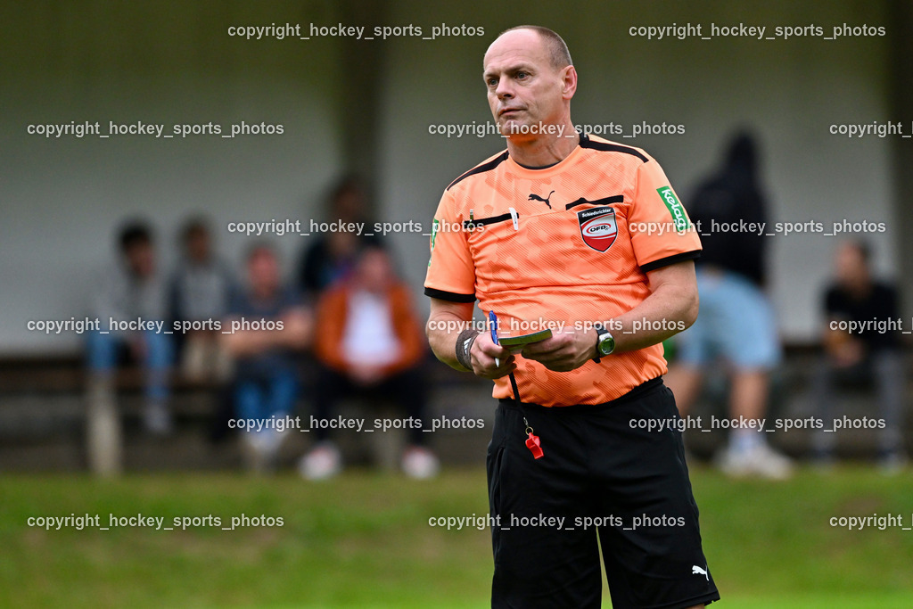 WSG Radenthein vs. SV Rapid Lienz | Michael Moser Referee, WSG Radenthein vs. SV Rapid Lienz, WSG Radenthein vs. SV Rapid Lienz am 30.08.2025 in Radenthein (Sportplatz Radenthein), Austria, (Photo by Bernd Stefan)