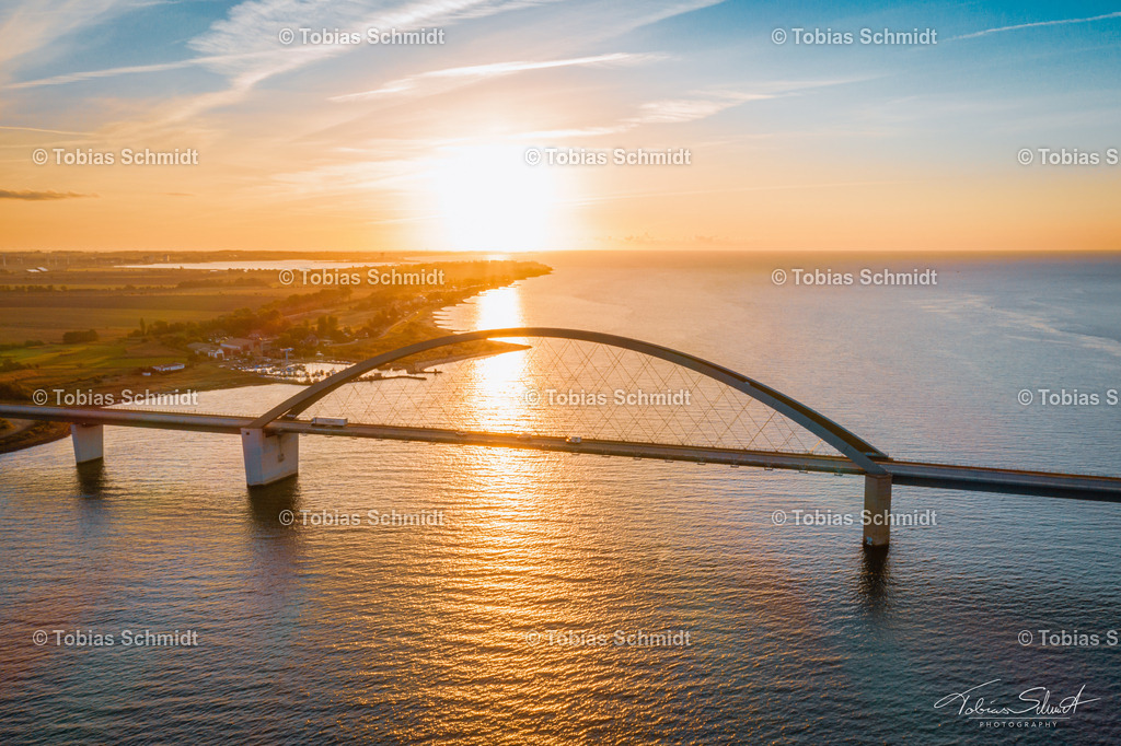 Fehmarn_DJI_0067 | Fotoprodukte, Kalender und Wanddeko direkt vom Fotografen auf Fehmarn. Ob Wandbild auf Alu-Dibond, hinter Acrylglas oder auf Leinwand – hier können Sie Ihr Lieblingsbild kaufen. - Realisiert mit Pictrs.com