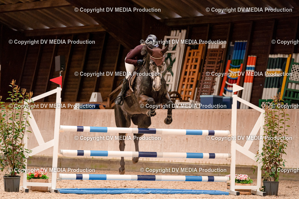 Springen Tag 1-440 | dv-media-shop - Realisiert mit Pictrs.com