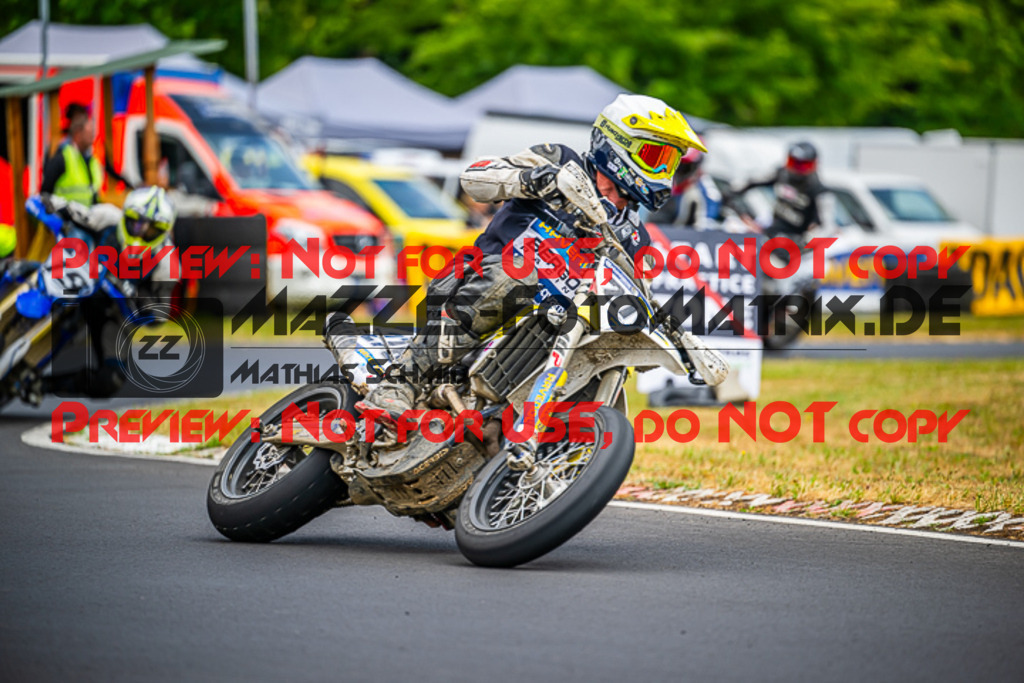 MaZZes_FotoMatrix_230702_1640 | S4