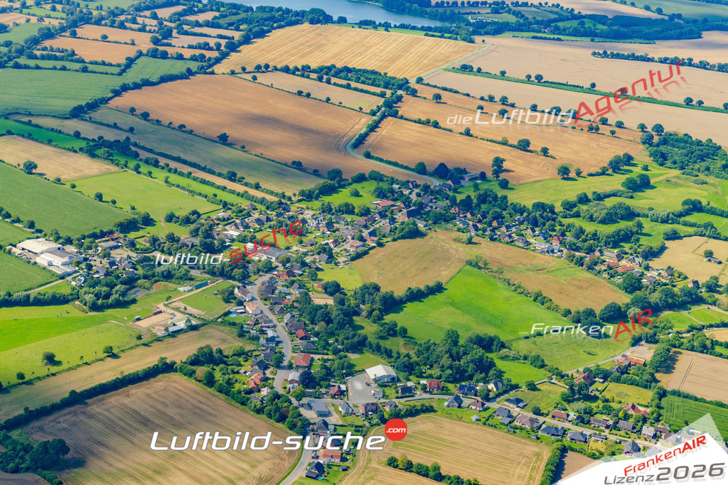 Vs Google Maps Kalübbe - Die Luftaufnahme wurde 2025 vom UL-Flugzeug heraus erstellt ( keine Drohnenaufnahme ) - Hochauflösende Luftaufnahme - für Wandbilder und großformatige Ausdrucke geeignet. Das besondere Geschenk!Hier alle&nbsp;Infos zur Lizenzierung der LuftaufnahmeWir fliegen auch dieses Jahr wieder in Ihre Region um Luftbilder zu erstellen.- Luftbild anfragen