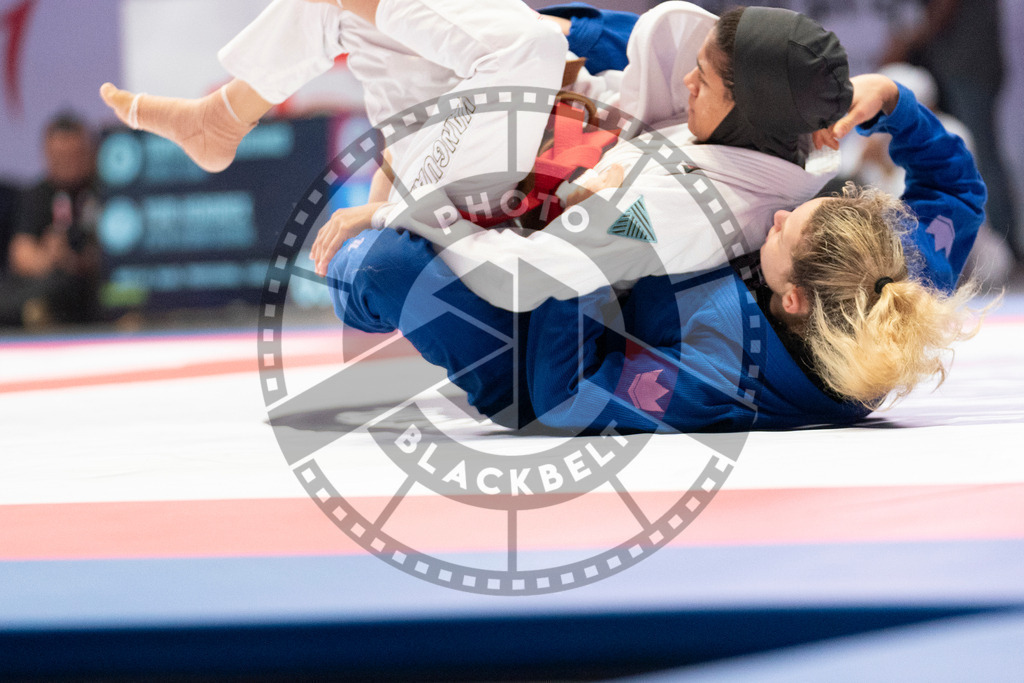 20231109PBB4168 | Fighters compete during the AJP World Professional Championship in the Mubadala Arena in Abu Dhabi, Arab United Emirates, on November 9, 2023.