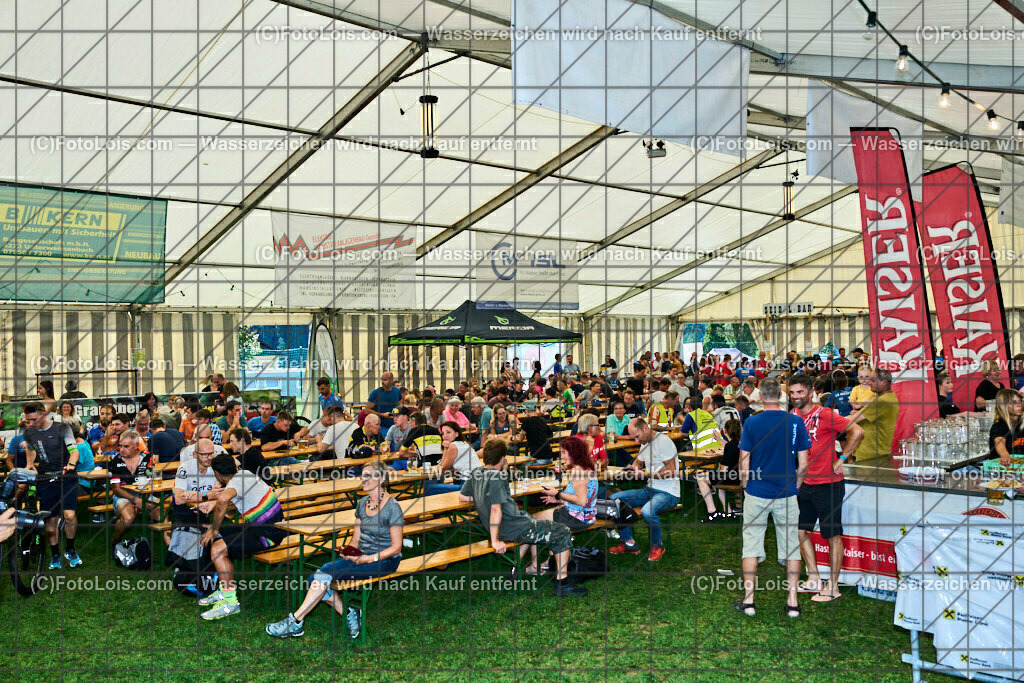 ALP8099_XXIX_GRANITBEISSER_Blick ins Zelt | (C)FotoLois.com, Alois Spandl, 29. GRANITBEISSER - Mountainbike-Marathon in St. Georgen am Walde, Start/Ziel/Siegerehrung, Sa 2. September 2023.