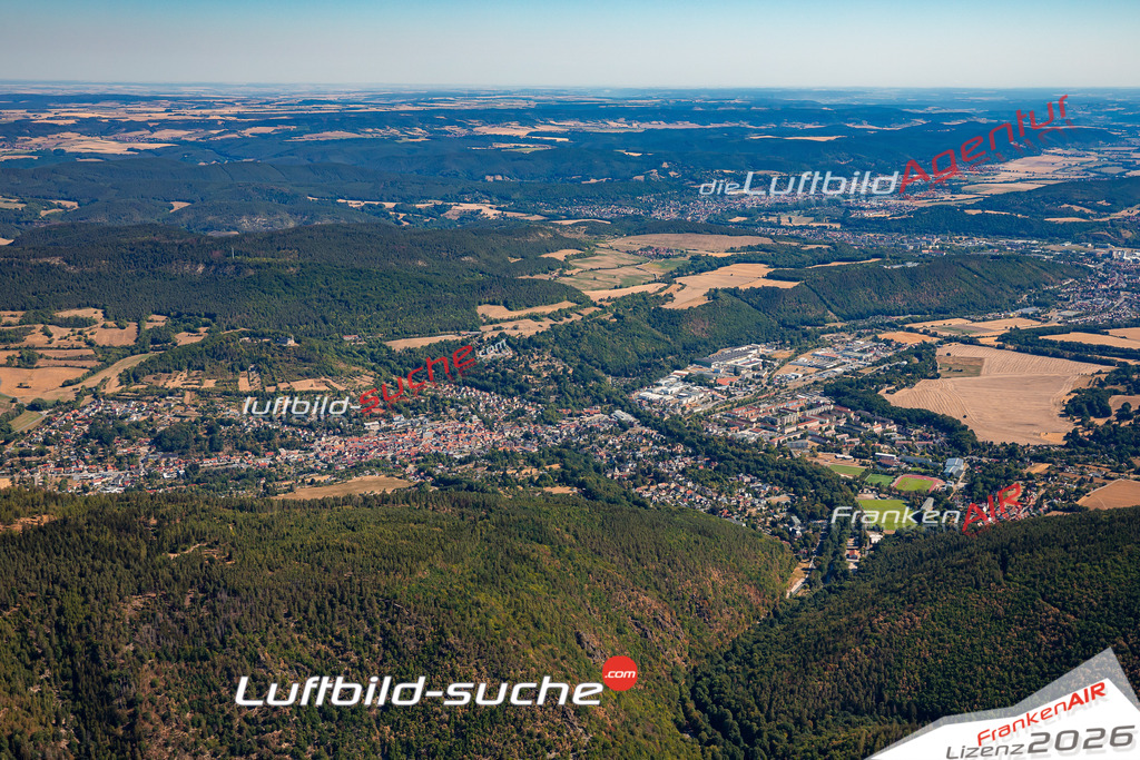 Das Luftbild der Stadt Bad Blankenburg wurde 2022 vom Flugzeug heraus erstellt (keine Drohnen-Aufnahmen) Aufnahmehöhe ca.450 Meter- hohe Bildauflösung und Druck-Qualität. Garantiert!