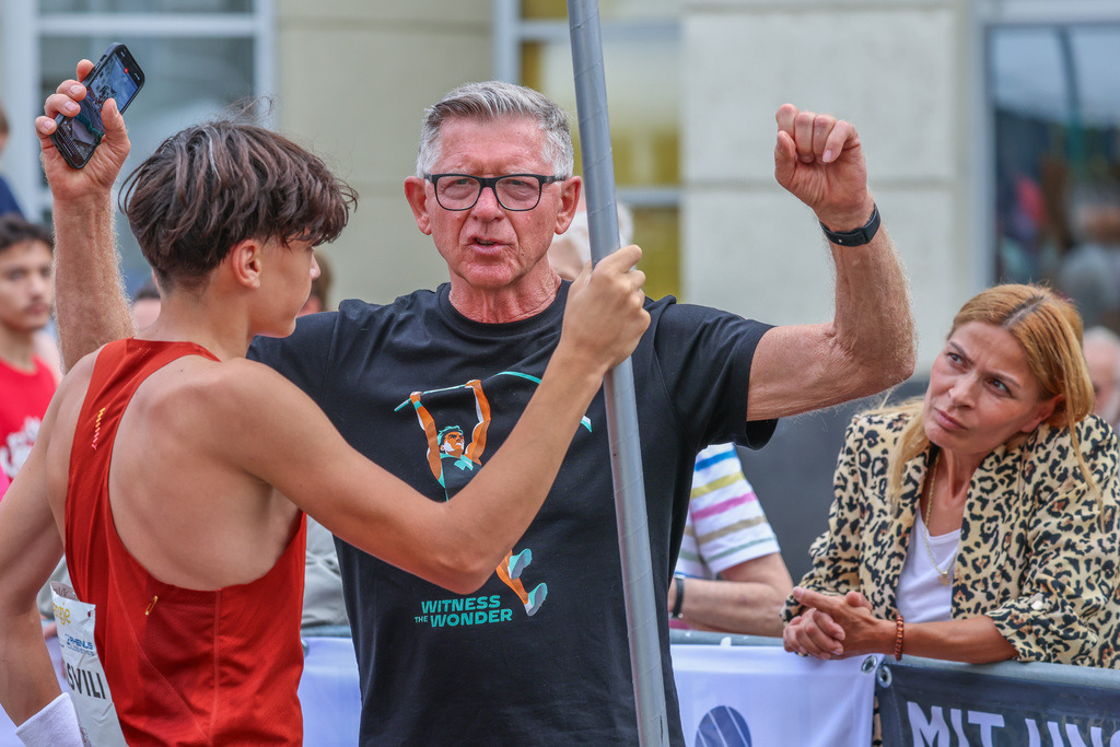 top-top.de-250828-015 | Foto, Video, Fotografie, Videografie, Fotobox, DJ, Discjockey, Musik, Musikbox, Veranstaltung, Photobooth, Amazon, Ebay, Buchtipp, Bestseller, Autor, Verlag, Buch, Wesel, Hamminkeln, NRW, Dinslaken, Rees, Drohne, Hochzeit, Party, Fotobox, Wesel, Fotograf