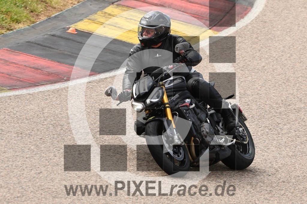 0071-20260629_11946 | Schöne Erinnerungen an spannende Momente - das festzuhalten ist unser Job. PIXELrace.de ist seit 2003 auf den Rennstrecken Europas unterwegs um die Action draußen beim Fahren und die wunderbare Stimmung imm Fahrerlager für euch einzufangen.