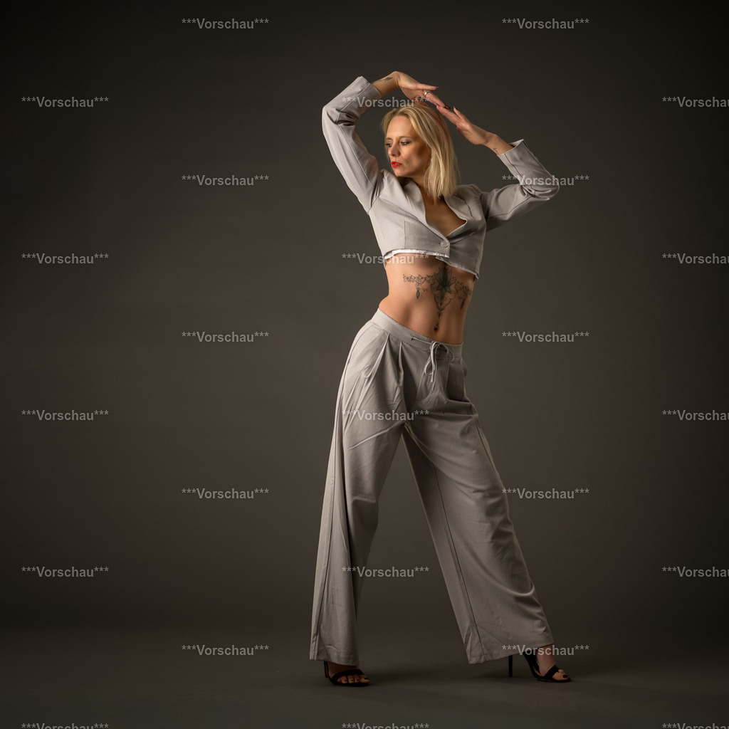 20250209_154703 | Studioshooting mit Sabine - Realisiert mit Pictrs.com