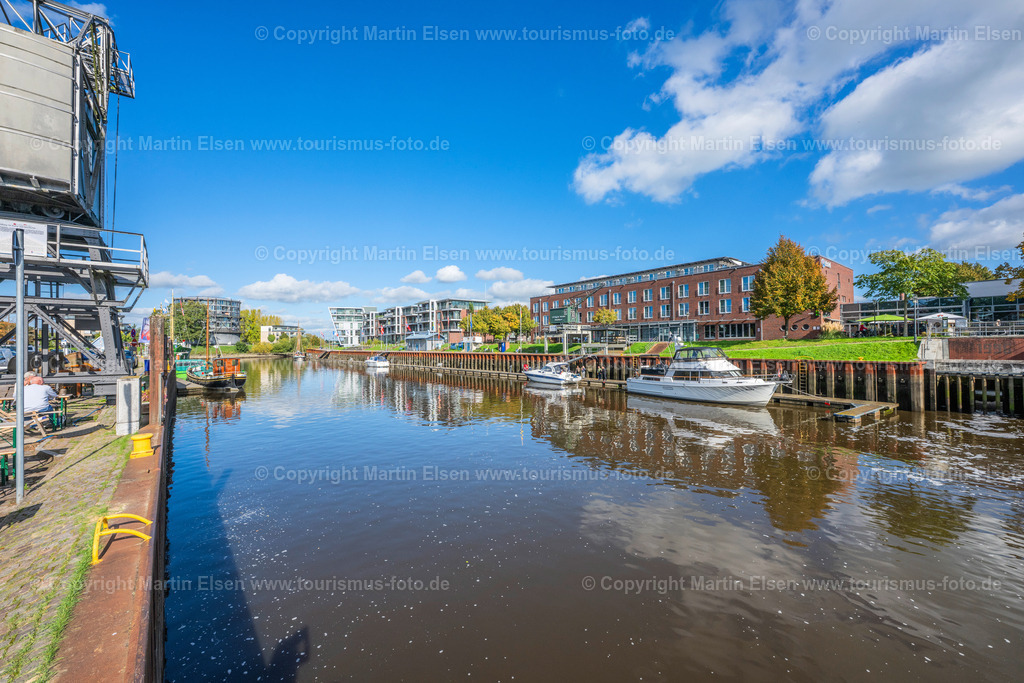 Stade Hafencity Herbst_ELS_7947041026 | Fotos aus den Touristenorten aus Norddeutschland. - Realisiert mit Pictrs.com