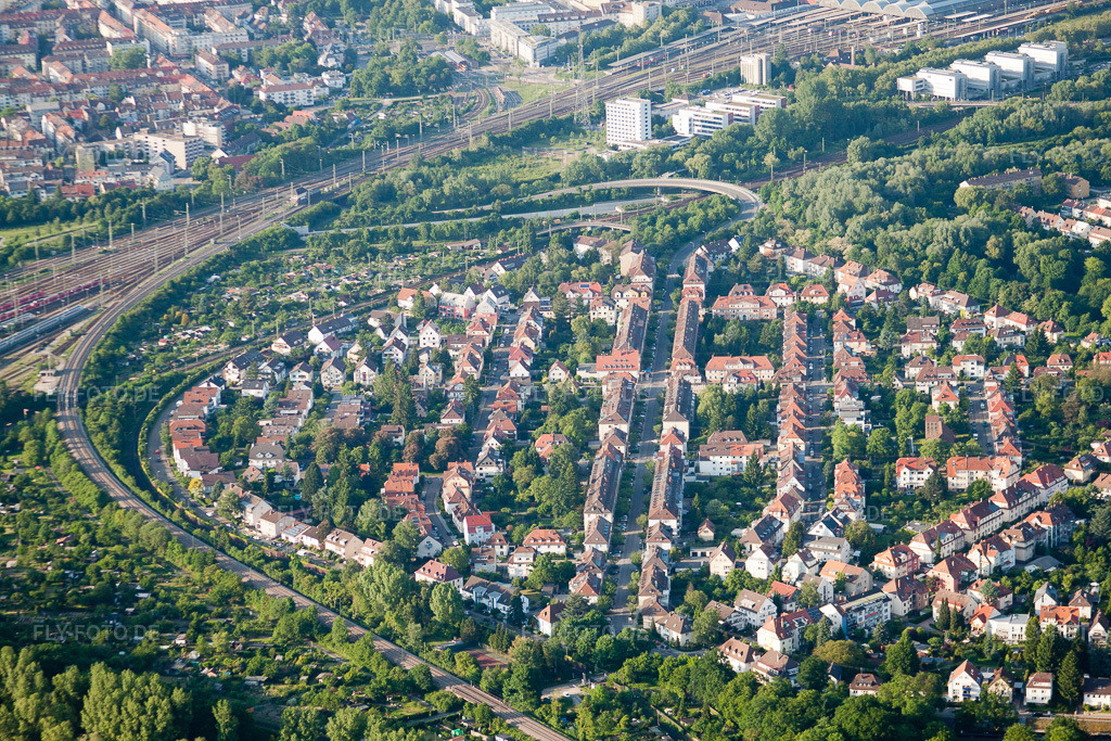 Luftbild: Dammerstock im Ortsteil Weiherfeld-Dammerstock in Karlsruhe im Bundesland Baden-Württemberg in Deutschland. Foto: IMG_27395.jpg vom 23.05.2010 durch Werner Riehm/FLY-FOTO.de