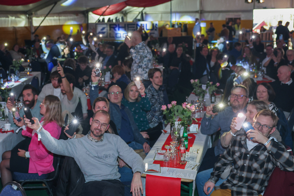 top-top.de250214-282 | Die 3. Weseler SportNacht, die große Sportgala mit Ehrungen der Weseler Sportler des Jahres 2024 findet am Freitag, den 14.02.2025 im Festzelt an der Rheinpromenade statt.Foto: Erwin Pottgiesser