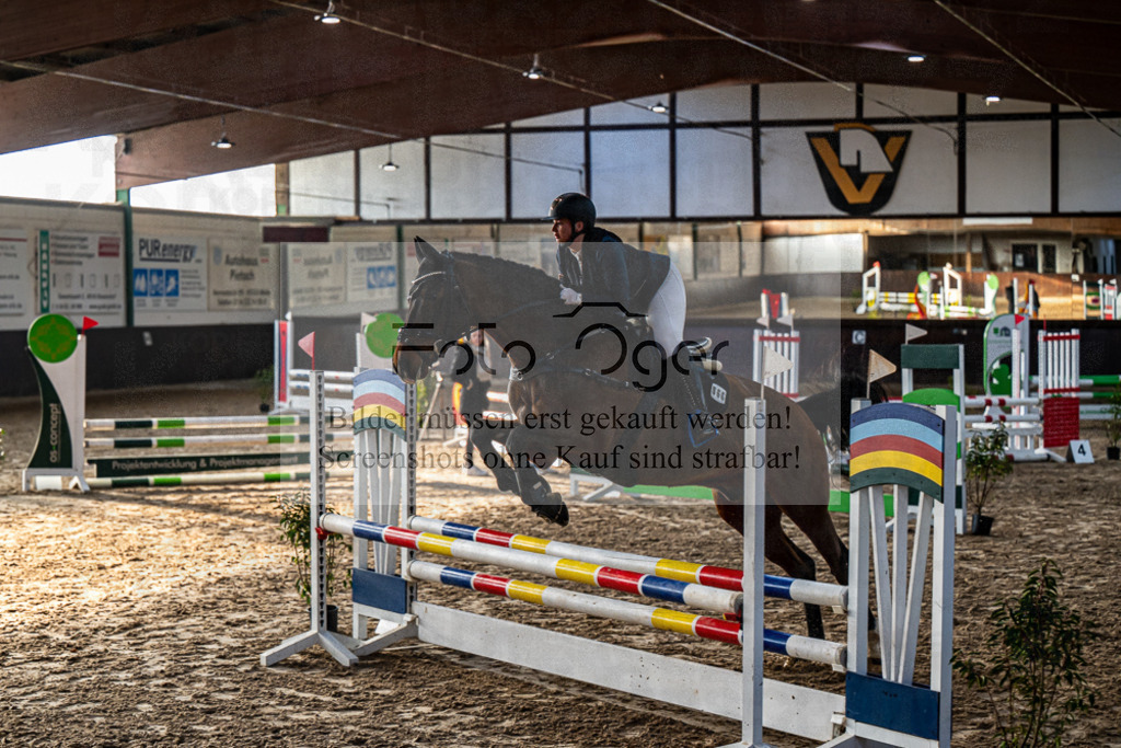 20240309-DOS_5485 | Entdecke hochwertige Reitturnierfotos von Foto Oger. Professionell, emotional und authentisch – jetzt Lieblingsmomente im Shop bestellen.Deutschlandweite Turnierfotografie. - Realisiert mit Pictrs.com