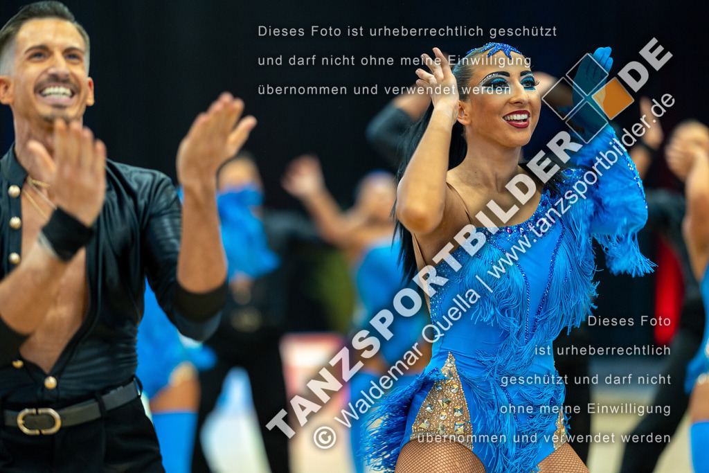 20230415-10895 | Hier finden Sie Tanz Bilder vom Latein und Standard Formationen tanzen. Sportbilder vom Tanzsport. Schöne Fotos und von Weltmeisterschaft, Europameisterschaft, Bundesliga, Regionalliga, Oberliga und Landesliga sowie von GOC Stuttgart, DanceComp, WM Bremen