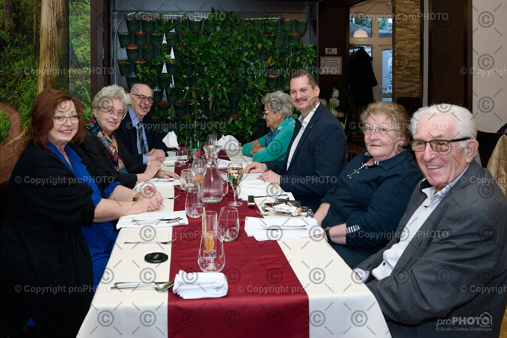 001_2026_60-Hochzeitstag-Wenzel_NZ9_6669 | proPHOTO - Realisiert mit Pictrs.com