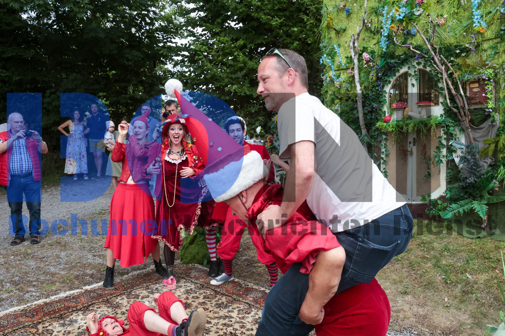 SES_MKRLHE20250705-13 | bond - Realisiert mit Pictrs.com