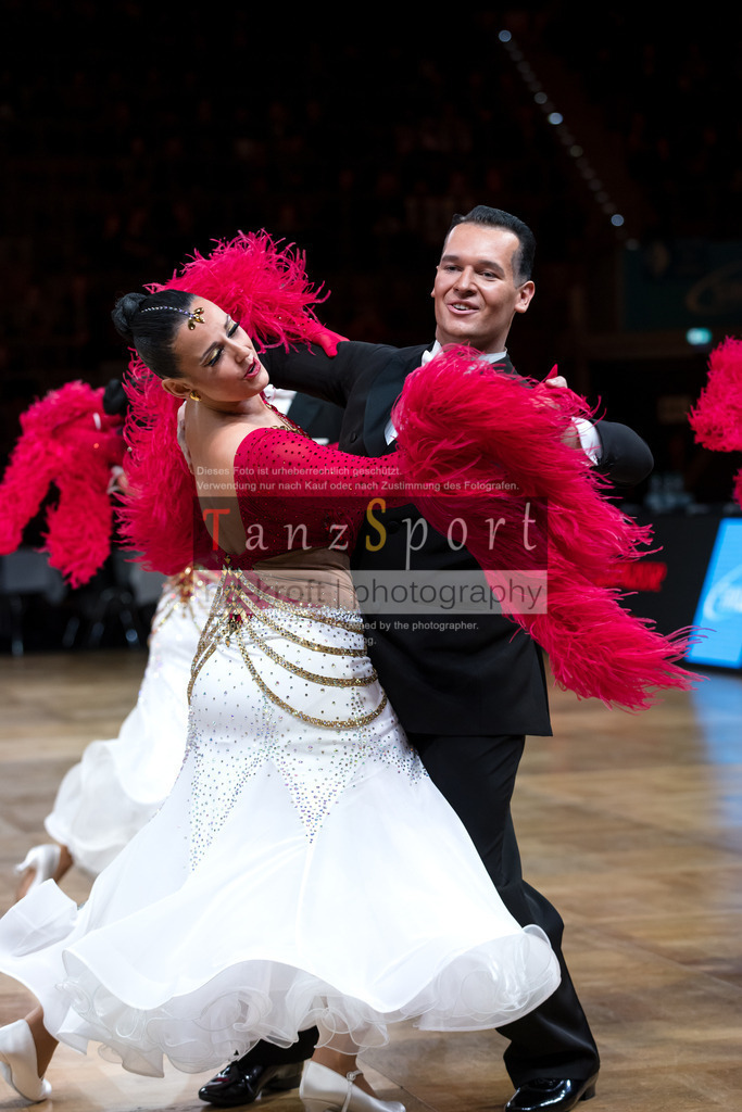 20241109_DM-Formationen_Vorrunde_2264 | Tanzsportbilder, Standardtanz, Lateintanz, WDSF, DTV, LTVB, dancecomp, goc, hessen tanzt, blaues band der spree, walzer, tango, wiener walzer, slowfox, quickstepp, samba, rumba, cha-cha-cha, paso doble. jive, hd-kroft photography, turniertanzsport