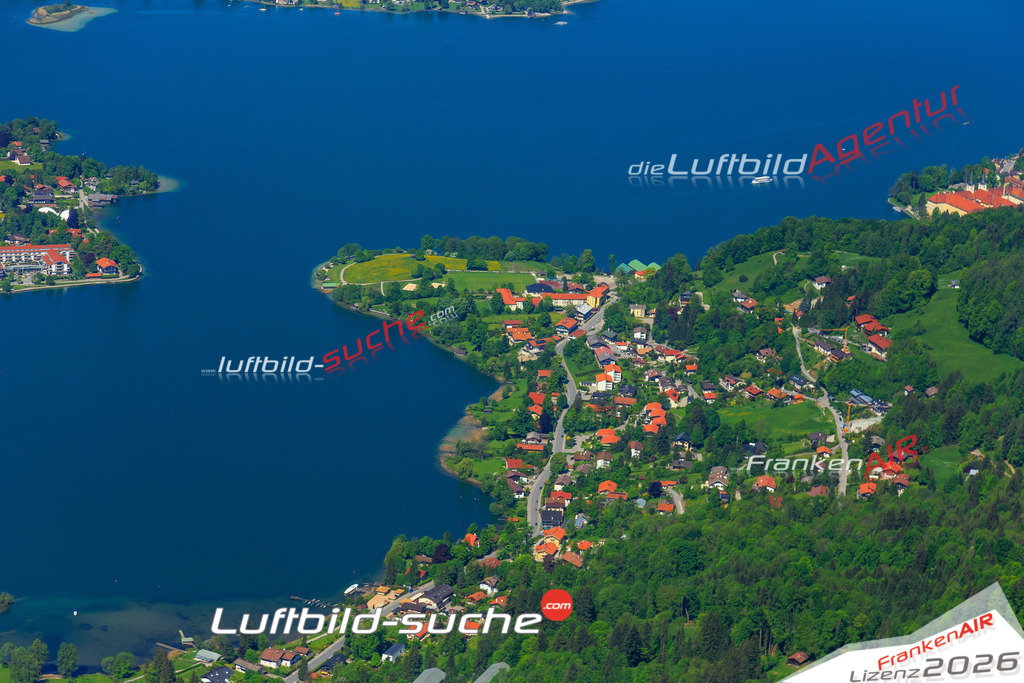 Die Luftaufnahme Schorn - Rottach Egern wurde vom UL-Flugzeug (keine Drohne) aus fotografiert.Hohe Druck- Auflösung-die Geschenkidee!