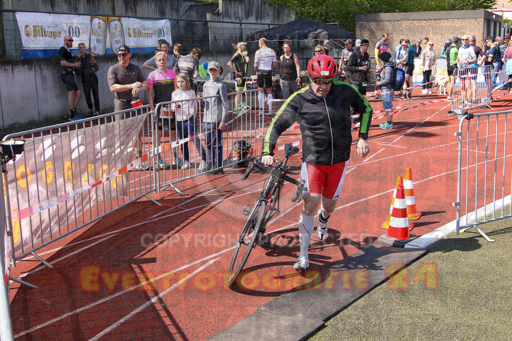 220424_1209_EV8_9158 | Sportfotografie im Rhein-Sieg Kreis, Köln, Bonn, NRW, Rheinland Pfalz, Hessen, etc. Unser Tätigkeitsfeld umfasst den Laufsport vom Volkslauf über den Marathon, Duathlon, Triathon bis zum Ultralauf wie Kölnpfad Ultra oder Schindertrail.