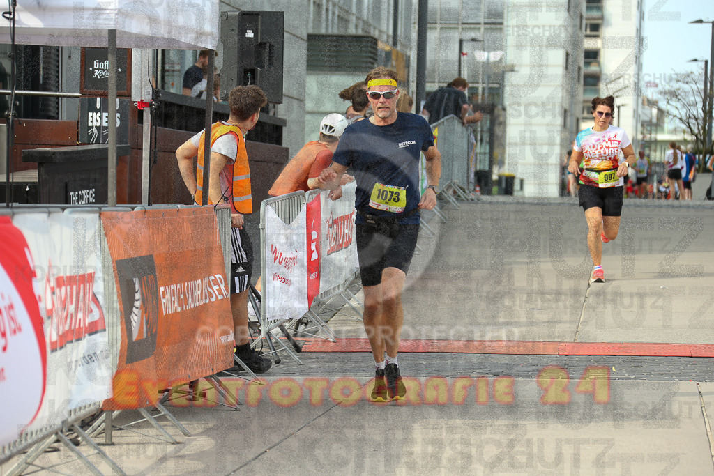 250920_1528_EX1_9609 | Sportfotografie im Rhein-Sieg Kreis, Köln, Bonn, NRW, Rheinland Pfalz, Hessen, etc. Unser Tätigkeitsfeld umfasst den Laufsport vom Volkslauf über den Marathon, Duathlon, Triathon bis zum Ultralauf wie Kölnpfad Ultra oder Schindertrail.