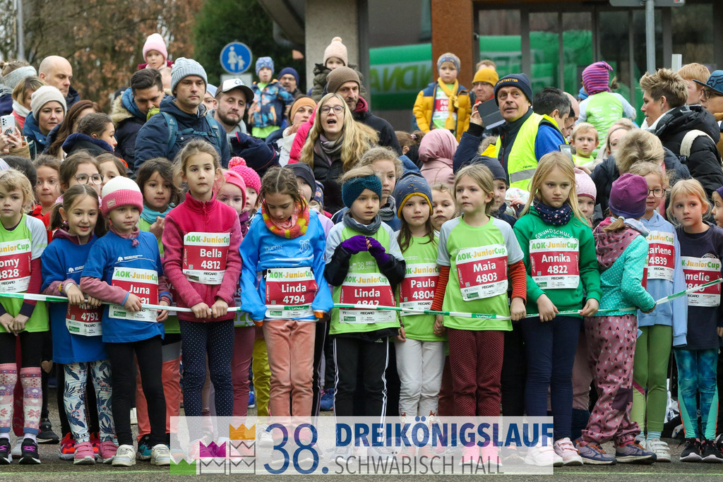 400m AOK Junior Cup | 3 Koenigslauf 2024 400m AOK Junior Cup - Realisiert mit Pictrs.com